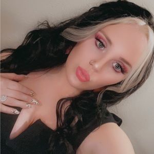 Meet your Posher, Victoria